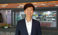 해신탕으로 뜨는 활어회전문점 ‘동신수산’