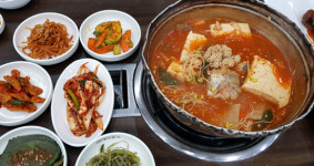 어머니 손맛과 시골향수 느끼는 ‘동태찌개와 명태조림’