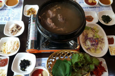 20년 둔산 지킨 동충압탕의 명가 ‘호두나무집’