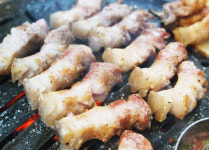 꽃삼겹살 유명세로 인산인해, 대전 맛집 ‘시골한우 시골돼지’