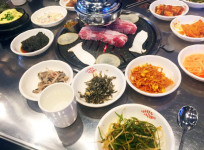 꽃삼겹살 유명세로 인산인해, 대전 맛집 ‘시골한우 시골돼지’