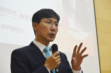 안희정 선의 발언 사과 국민께 죄송하다