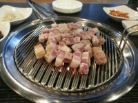 풍부한 육즙, 쫄깃한 식감 자랑하는 이천맛집 통통돼지 돼지고기 별미 화제
