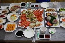 속초 여행, 독자적 게찜 방식을 구축한 대게 맛집 팔도게찜