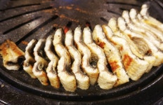 여름철 대표 보양식 장어, 국내산 자포니카종 취급하는 신천 맛집