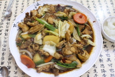 안동 찜닭골목 맛집 ‘총각 찜닭’, 전통적인 맛 고수한 다양한 찜닭 메뉴 제공