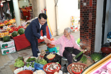 아산시 추석맞이 ‘전통시장 장보기’ 호응