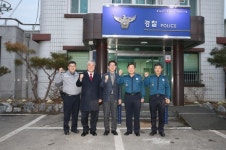 [사진] 양승조 충남지사, 설명절 맞아 금산 전통시장 방문