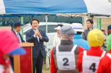 [포토] 오세현 아산시장, 제17회 충남게이트볼협회장배 여성게이트볼 대회 축사
