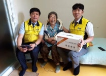 서구노인복지관, 대전 서구지역 취약계층 독거어르신 건강마사지기 지원