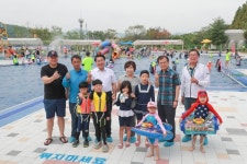 [포토] 아산시, 신정호 물놀이장 개장