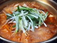 고향의 맛 느끼는 제갈량 양푼이 동태찌개
