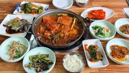 푸근함과 편안함으로 엄마 건강밥상 차려내는 논산회관