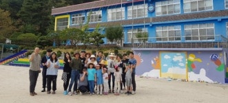 대덕구자원봉사센터, 장동초교 벽화그리기 봉사활동