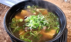23년 발효음식연구가의 양념돼지갈비 신탄면옥