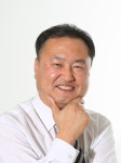 나무에 새긴 여정..김도운 서각전시회