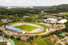 서산시체육회 감사패 남발···가치없는 천덕꾸러기