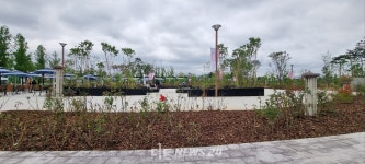 세종시 가든쇼+낙화축제 역대급 관람 인파... 호된 신고식