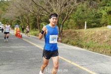 [포토] 제24회 대청호마라톤대회 하프코스 참가자-⓺