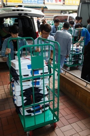 제주도 선거에서 이중투표 시도한 두 명 적발, 공직선거법에 따른 엄정한 처벌 필요
