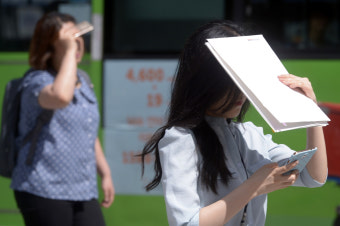 서울 올해 첫 폭염주의보..내일까지 무더위 기승