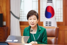 박 대통령 민의 겸허히 수용..민생에 매진..원론적 수준(종합)