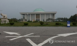 여야, 국회 원구성 협상 난항...8일 협상 재개 