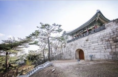 북악산 5월부터 오전 7시 개방…월요일 휴무 폐지