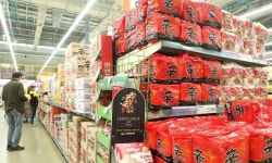 농촌경제연구원 코로나19에 외식비 10% 줄고, 식품구매비 5% 늘어