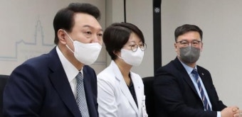 윤 대통령, 어린이병원 방문…