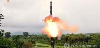 북한, 동해상으로 ICBM 발사…이틀 연속 도발