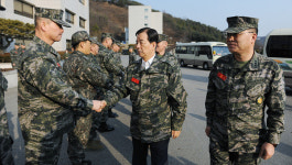 한민구국방장관,해병대사령부 군사대비태세 점검