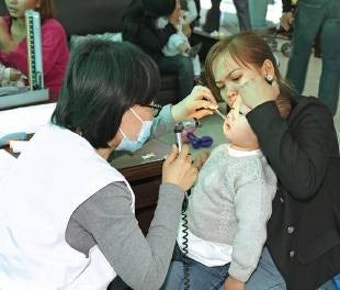 ‘이주민 근로자 20년 무료 진료’ 선행에 박수