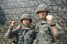 가정의 달 ‘최전방 지키는 해병최초 남매 중대장’