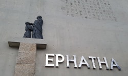 “열려라”…청각장애인을 위한 에파타성당 봉헌식
