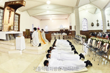 청주교구 5명, 예수의 꽃동네 형제회 2명 새 사제 배출