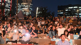 청년들, 토크와 음악에 위로 받고 축제 같은 삶을 배우다