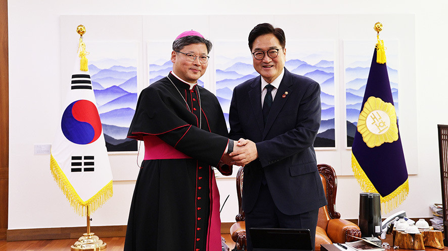 정청래, 정순택 대주교와의 만남 속 화해와 대화를 선택하라