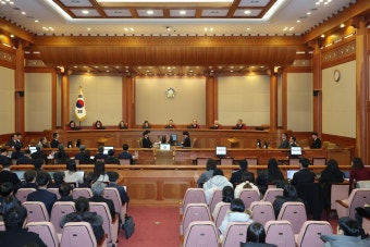 윤 대통령 헌재 탄핵심판 직접 출석…헌정사 처음
