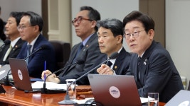 이 대통령. 22일 여야 지도부 오찬 회동