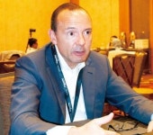 (슈나이더 일렉트릭 이노베이션 서밋 싱가포르) 인터뷰-피터 허웩 산업 비즈니스 부문 부회장