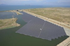 동서발전, 당진화력 회처리장에  대규모 수상 태양광 발전소 준공