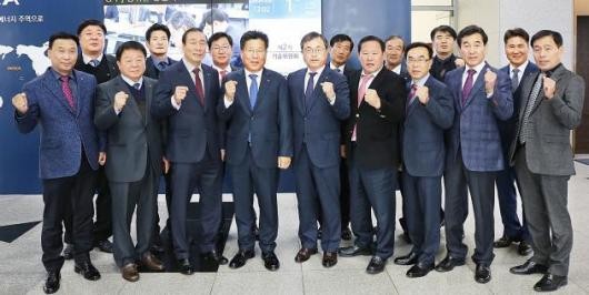 양현종 선수협회장과 KBO 총재, 협력 강화로 한국프로야구 발전 모색