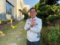 유수홍 ㈜대홍전기 대표 박상범 제일전기공업 전무 산업평화상 모범기업인상 수상