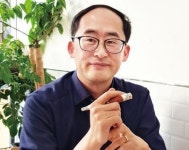 (수요일에 만난 사람) 류권홍 원광대학교 법학전문대학원 교수