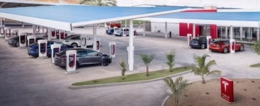 현대·기아, GM·벤츠 등과 충전동맹...테슬라 슈퍼차저 견제