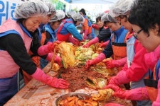 광주공원노인복지센터 김장 나눔