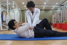 [한의사 문형철 건강하게 사는법]<20>코어 강화로 허리디스크 완치법