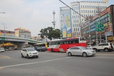 광주 남구청사 가구백화점… 금호월드 긴장