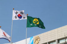 도대체 언제적 새마을이냐!